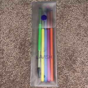 NWT Lavish 5 piece Brush Set